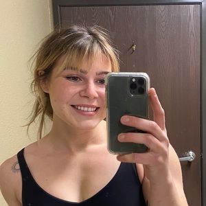 Meet your Posher, Ella